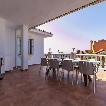 143 - Spacious With Private Pool & Stunning Views Willa Fuengirola