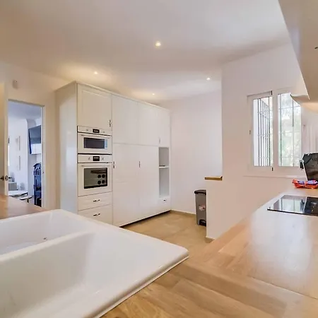143 - Spacious With Private Pool & Stunning Views * Fuengirola