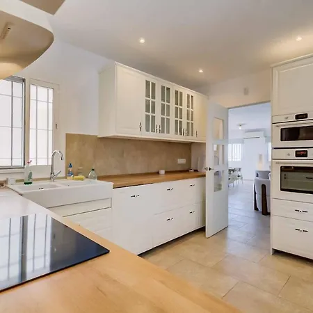 Willa 143 - Spacious With Private Pool & Stunning Views