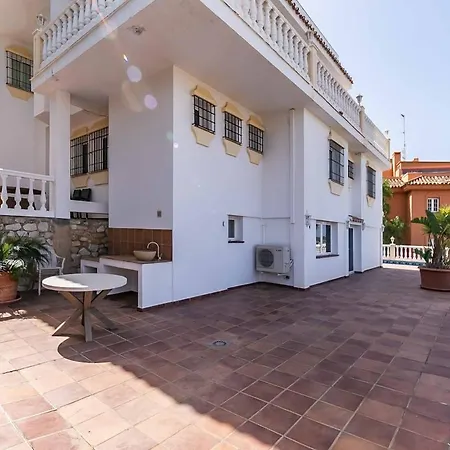 143 - Spacious With Private Pool & Stunning Views Willa Fuengirola